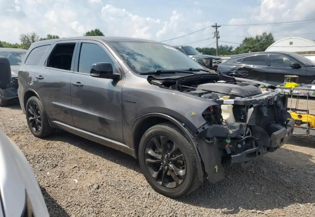 Dodge Durango R/T — zdjęcie z aukcji w USA (2)